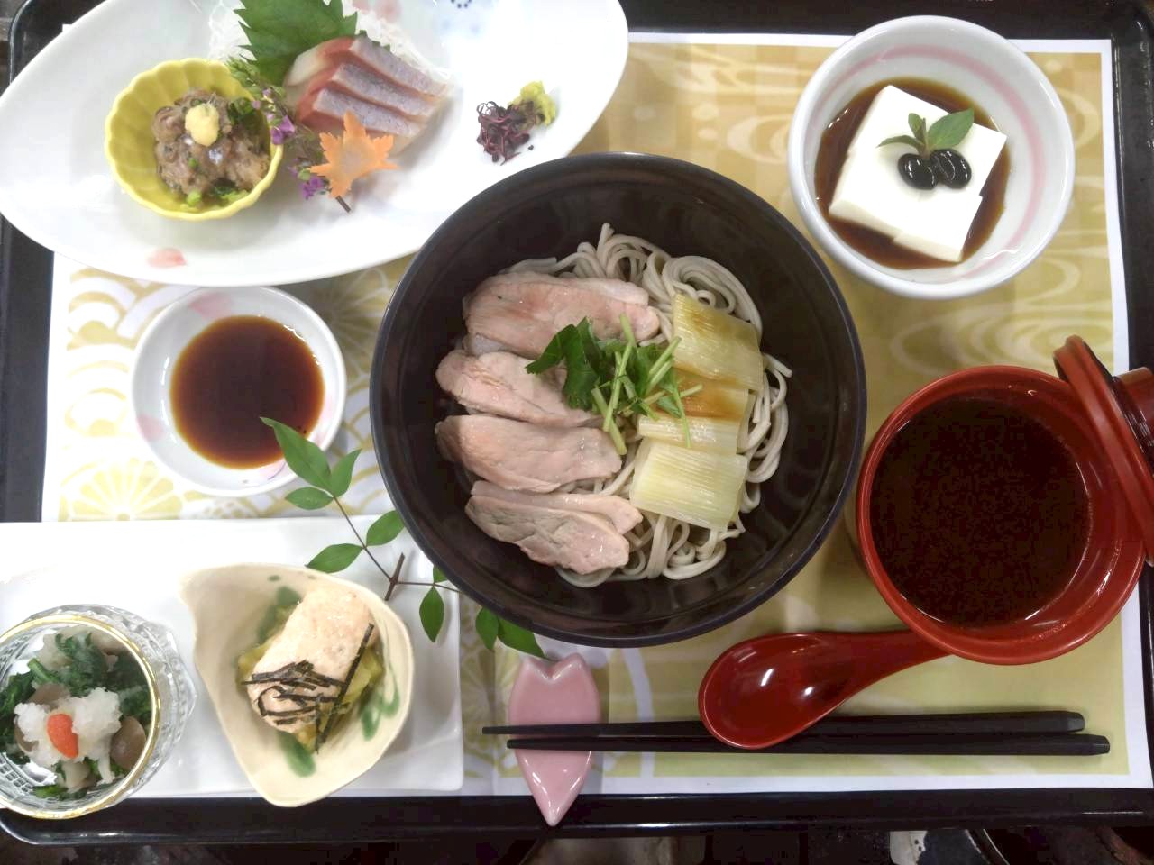 御膳１５枚セット　美品 楽天市場】仏膳セット 仏膳椀 霊供膳セット 略式 有田焼 ピンク ブルー