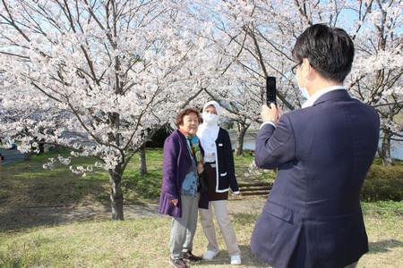 お花見ドライブ ホスピタルメント桜十字 熊本の介護付有料老人ホーム